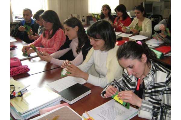 Armenia%20Inst_Classroom_2009